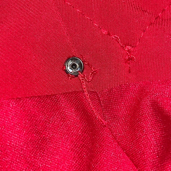 Just…Taylor bright red dress, ruffled neckline, zipper on side under left arm - Picture 4 of 12